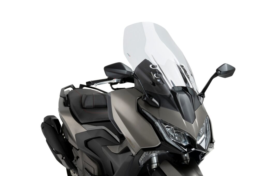 Pantalla V Tech Line color transparente para Kymco Ak 550. Ref.22049W