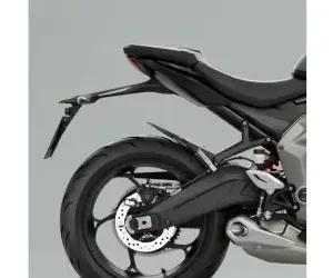 Extensión de guardabarros trasero Puig para la Triumph Daytona 660. ref: 22501J